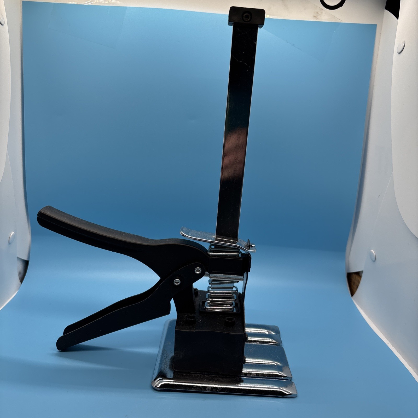 Hand Lifting Jack Tool – Labor Saving Arm Jack for Installing Windows or Doors, gallery