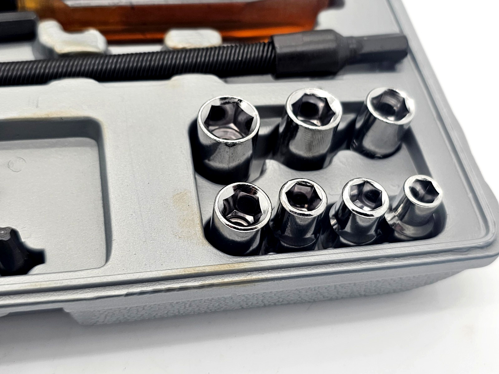 33 Piece Reversible Ratchet Screwdriver Set gallery