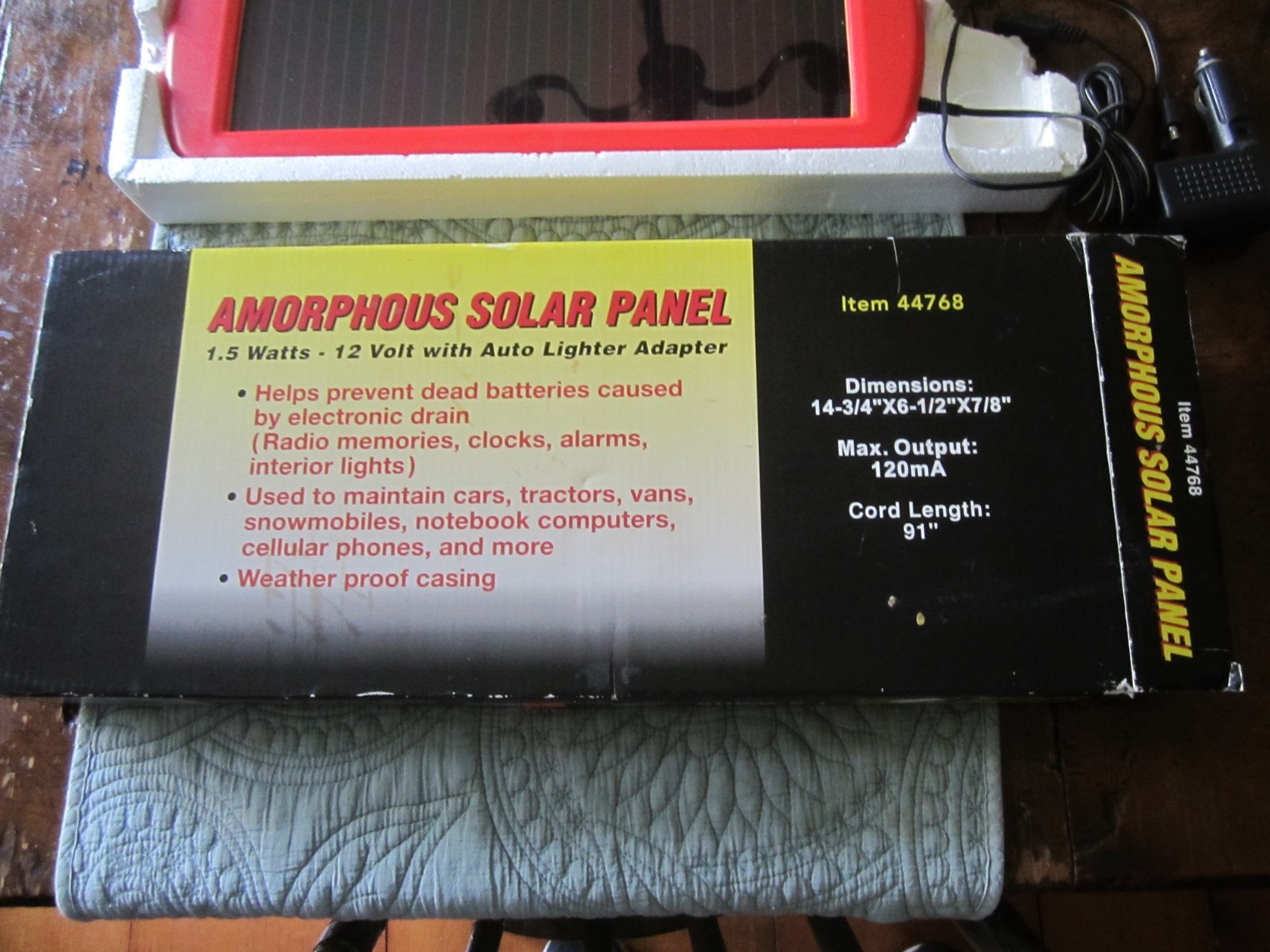 NEW IN BOX Amorphous Solar Panel 1.5 Watt Trickle Charger 44768 gallery