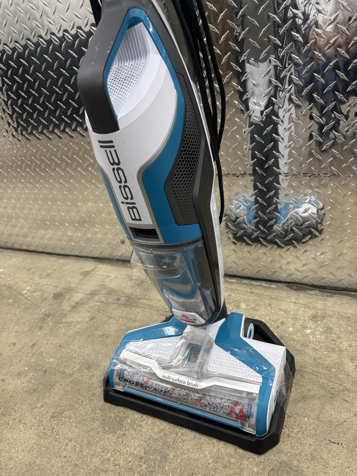 BISSELL CrossWave All-in-One Multi-Surface Wet Dry Vac 2211W gallery