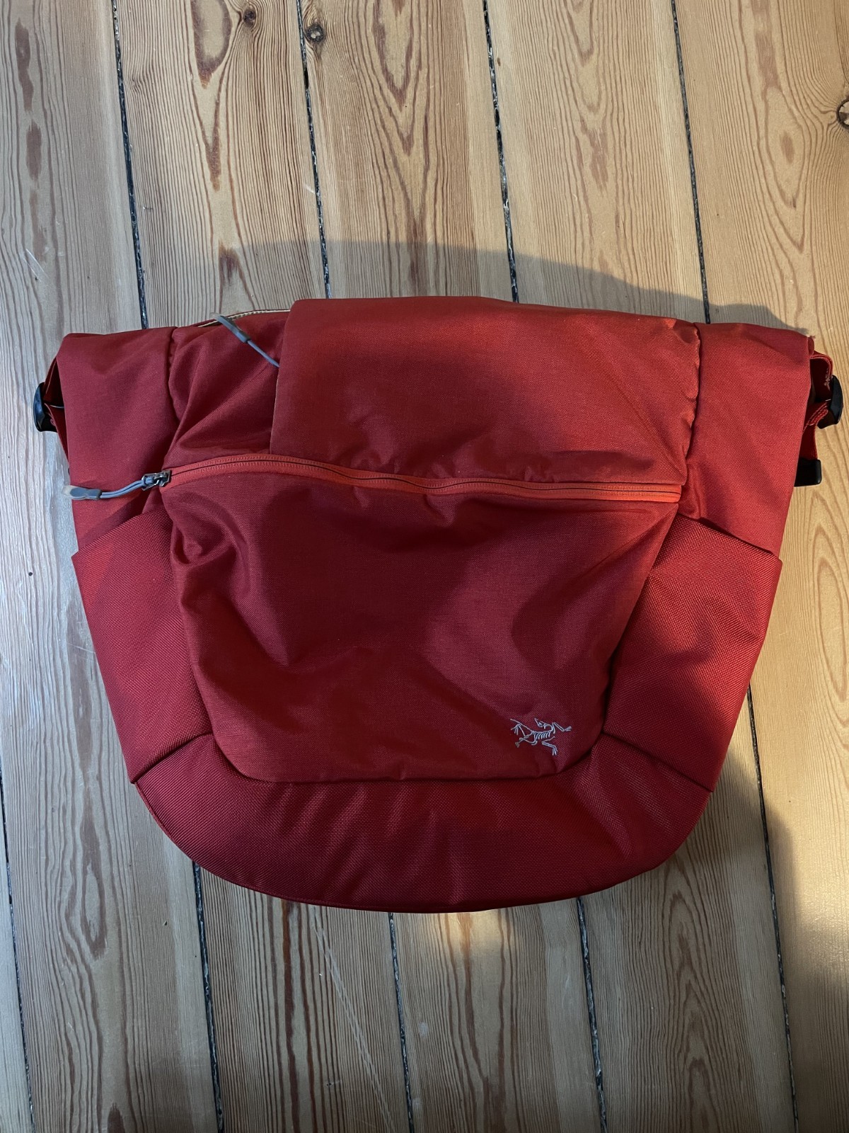 arc’teryx mistral 16 red