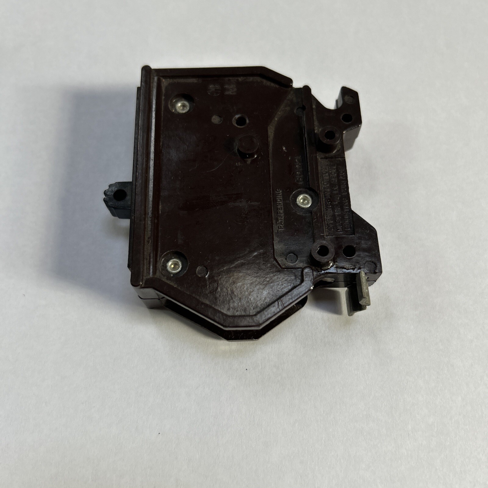 WADSWORTH 15 AMP SINGLE POLE 120 VOLT CIRCUIT BREAKER METAL FEET TESTED gallery