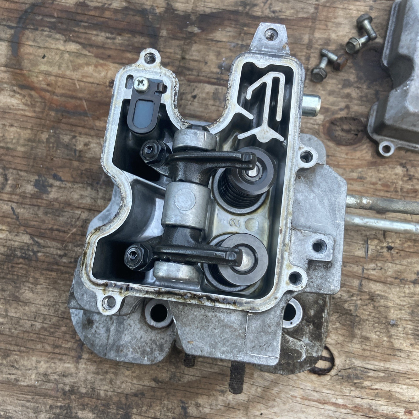 1990-2002 John Deere F525 Front Mount Mower 17 HP Kawasaki Cylinder Head AM10908 gallery