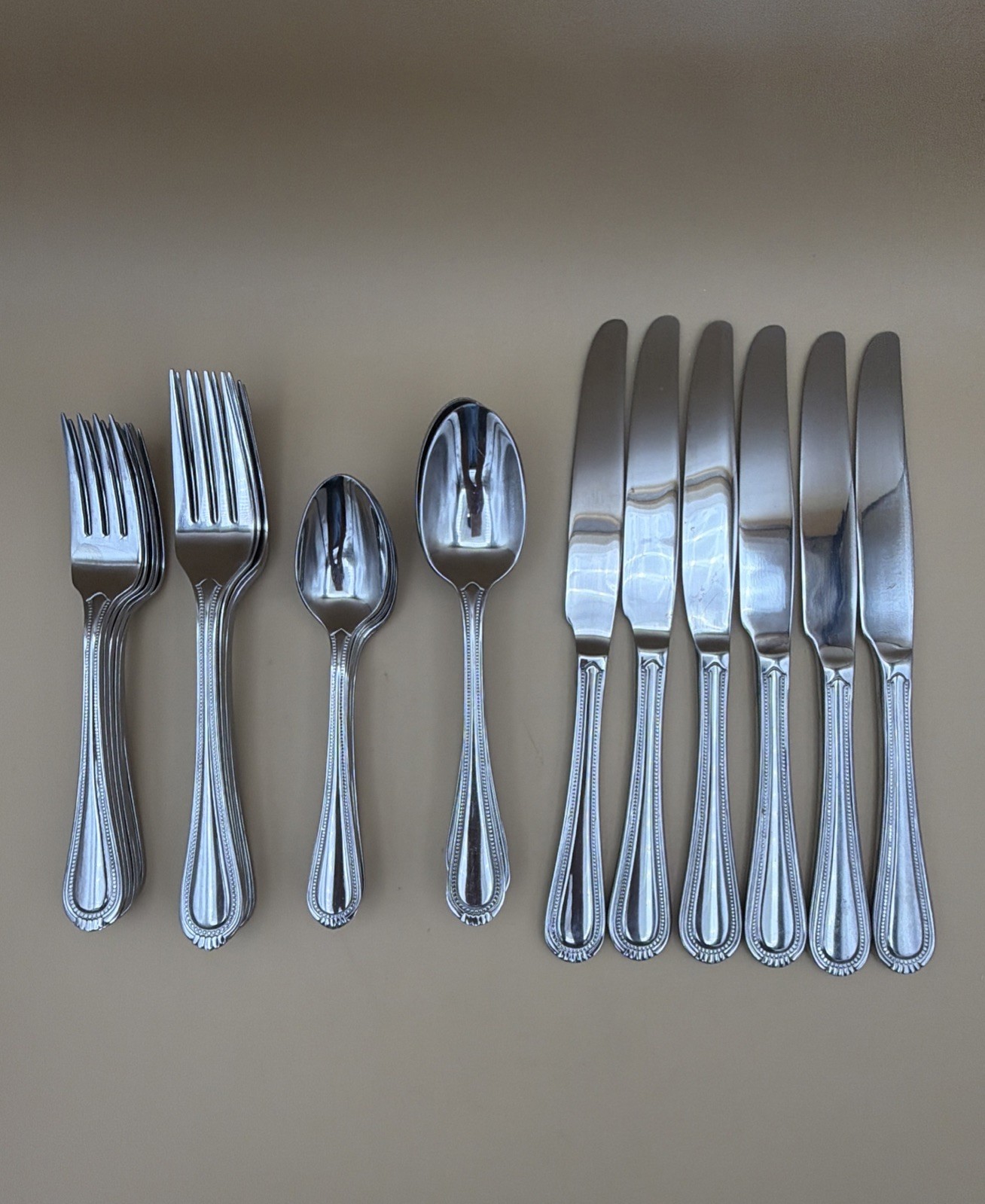 Oneida Countess 30 Pc Heavy Weighted Flatware Set - Service for 6 - Gently Used gallery