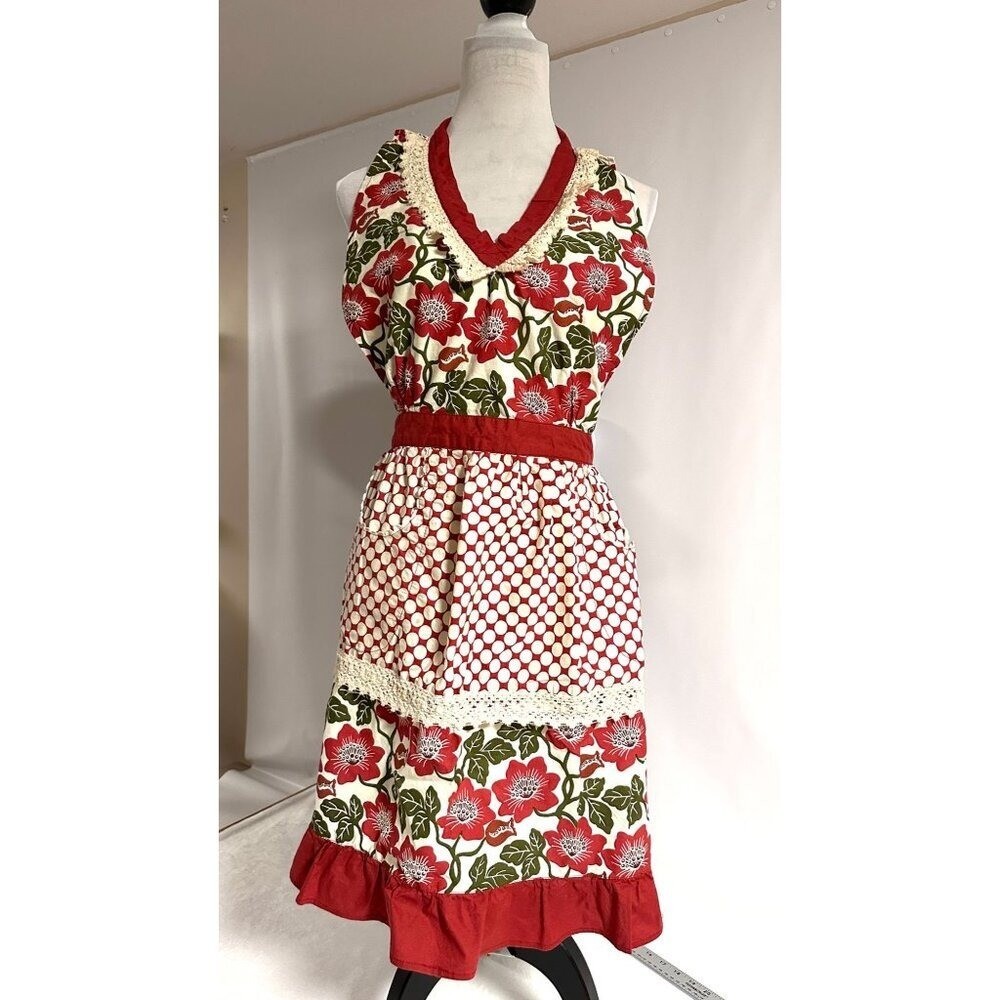 Simply Envogue Red Floral & Polka Dot Apron Lace Trim Cottagecore Grannycore gallery