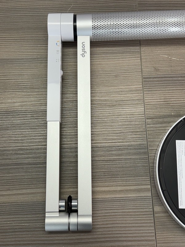 Dyson Lightcycle Morph Desk White/Silver gallery