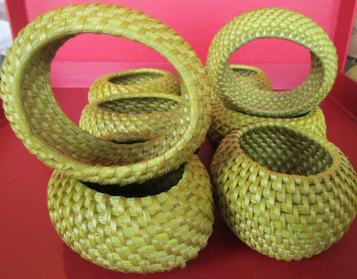 Pottery Barn Natural woven green olive Napkin Rings Set of 8 New wo tag gallery