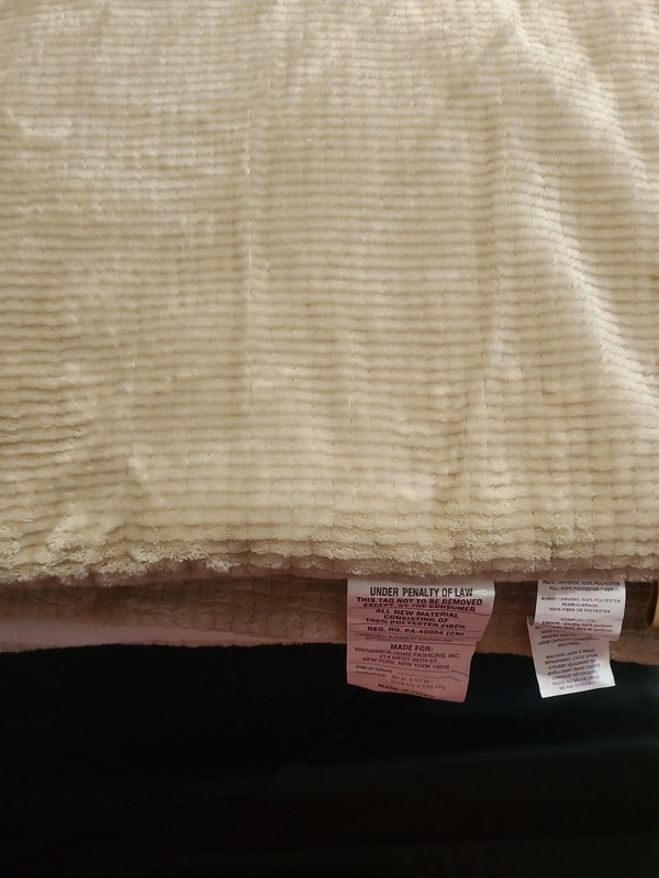 UGG Brody Full/Queen 4 Piece Reversible Comforter Set-Birch/Snow Missing 1 Sham gallery