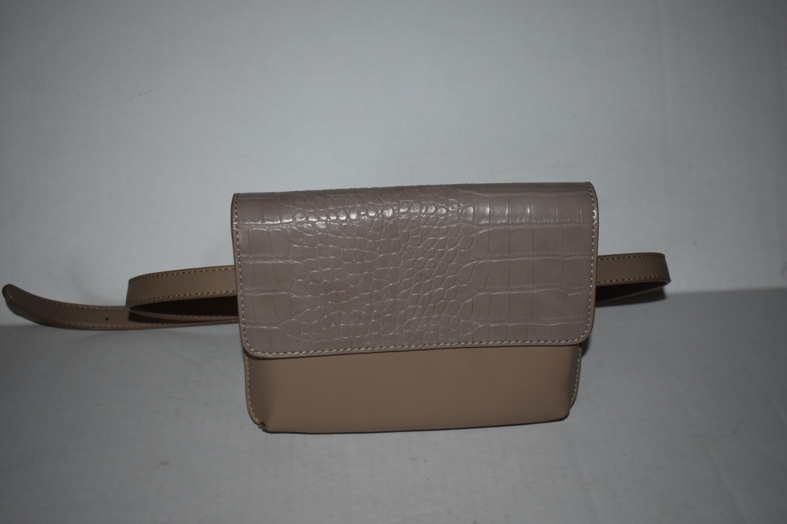 HUSER Fanny Pack/Crossbody convertable purse 4