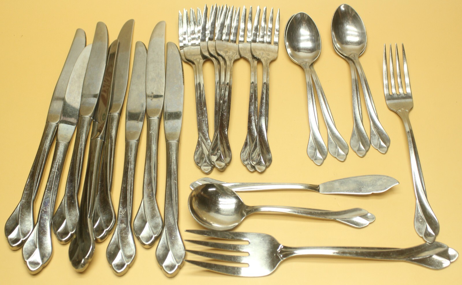Oneida Tribeca Stainless Flatware Lot of 23 Misc Pieces Salad Dinner Meat Fork gallery