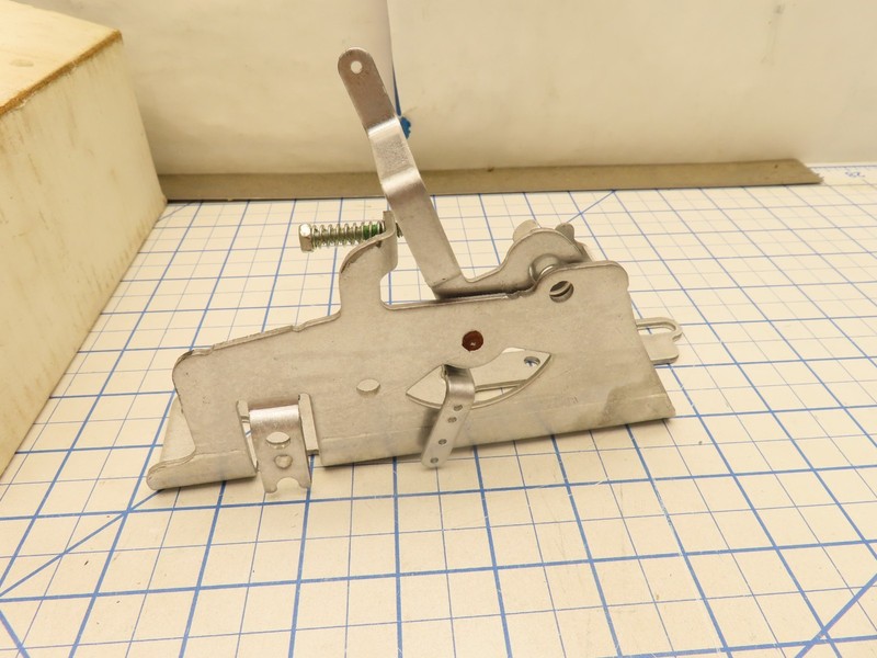 Kohler 20-536-06-S Engine Speed Control Bracket Assembly gallery