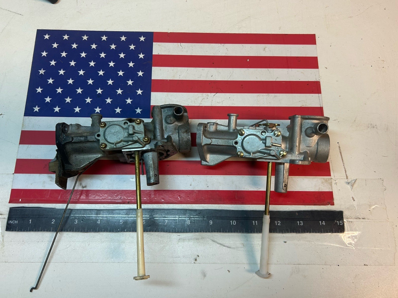 2 Briggs & Stratton 5 HP Carburetor parts only gallery