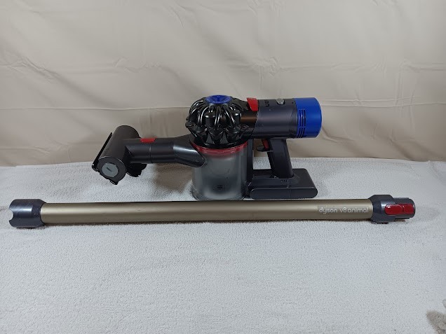 Dyson V8 Cordless Vacuum Great Clean Condition With New Filters gallery
