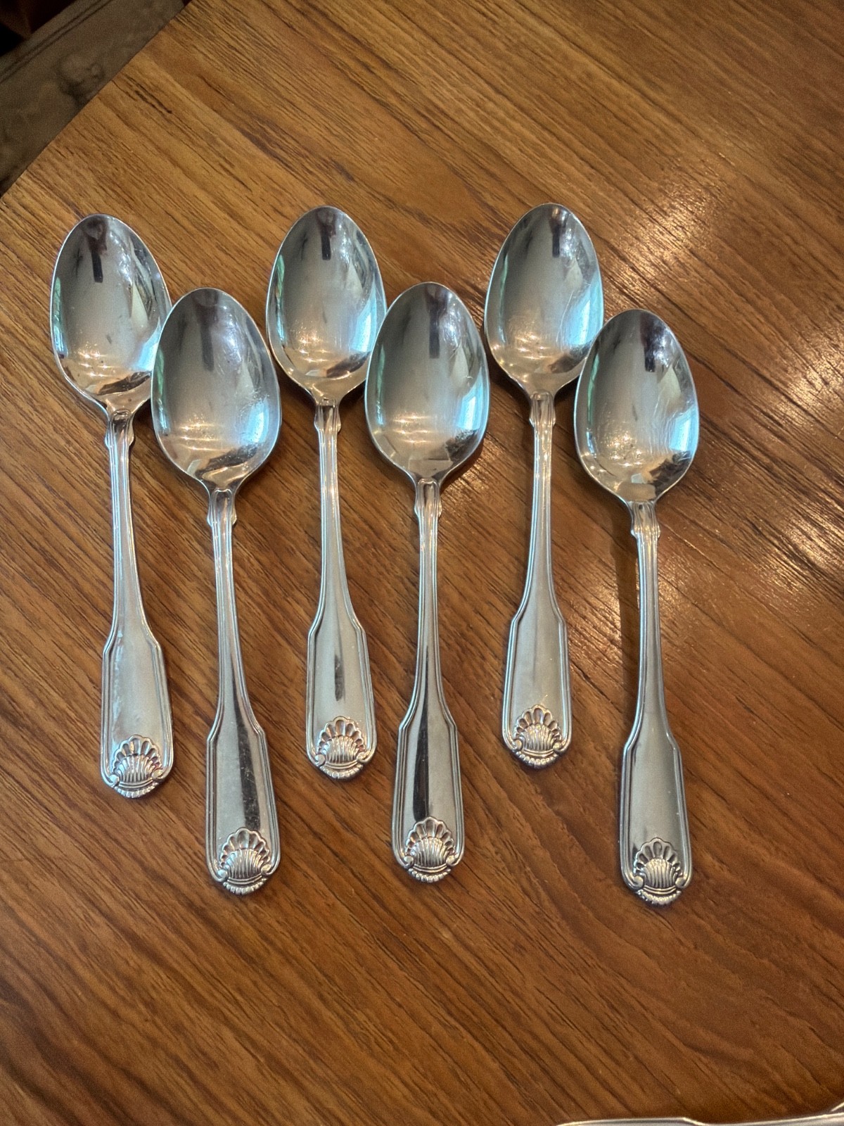 Set 6 Oneida CLASSIC SHELL Stainless Glossy Dinner Spoon 6.78" Replacement piece gallery