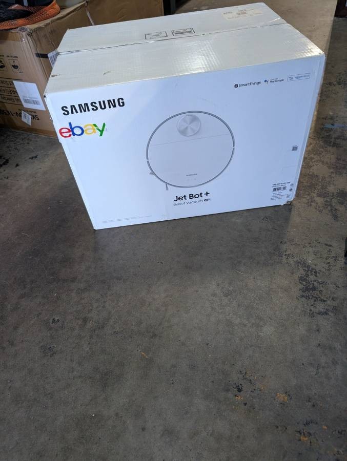 🔥Samsung Jet Bot + Robotic Vacuum Cleaner w/ CLEAN STATION BRAND NEW 🚨 gallery