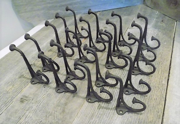 20 Rustic Cast Iron Coat Hat Wall Hooks Restore School Farm Towel Bath Kitchen gallery