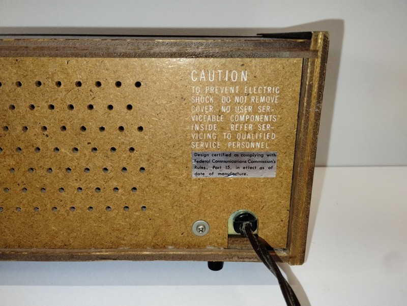 Sony Solid-State AM-FM Clock Radio Alarm Model 8FC-65W Telechron Tested Works gallery