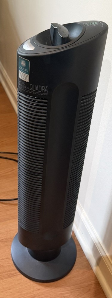 Sharper Image S1637 Ionic Breeze Quadra Quiet Silent Air Purifier Cleaner WORKS