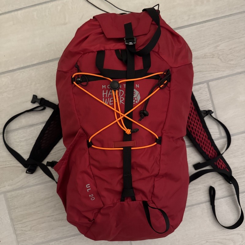 Mountain Hardwear UL 20 Backpack – RED