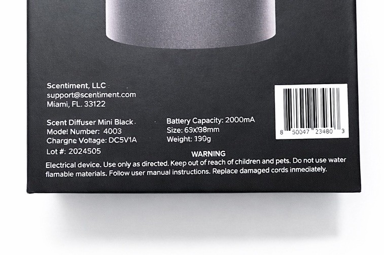 Scentiment Mini Scent Diffuser Black Rechargeable Portable Aromatherapy Device gallery