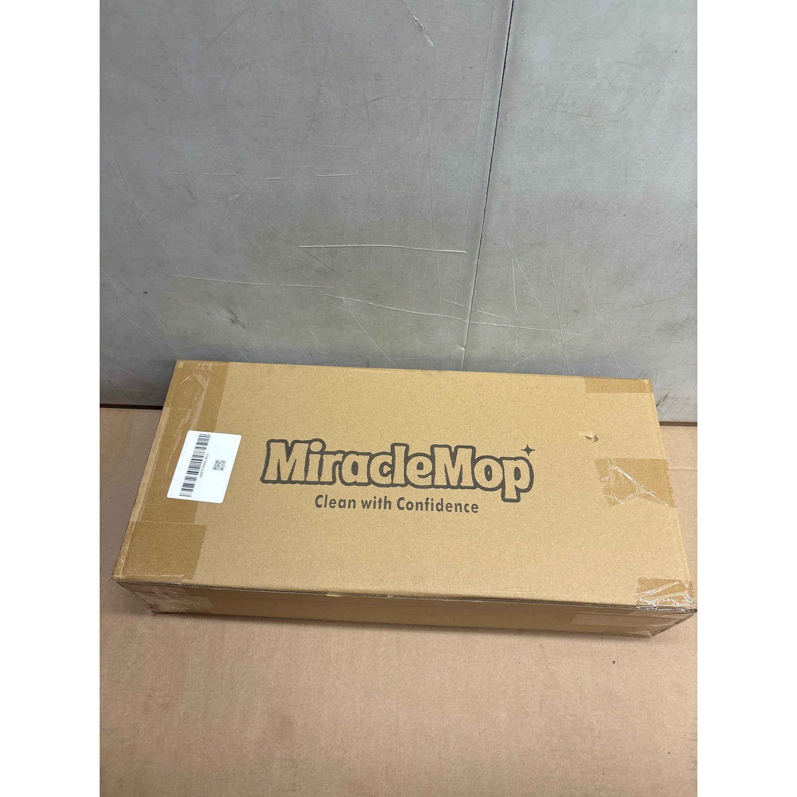 MircleMop Flat Mop 360° Rotating Mop with Bucket and 6 Microfiber Pads gallery