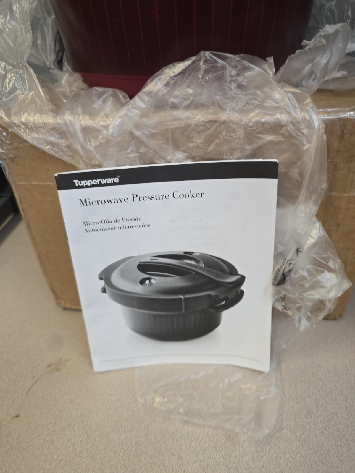 Tupperware Microwave Pressure Cooker 3Qt / 3L New Never Used Red 7643A-1 Maroon gallery