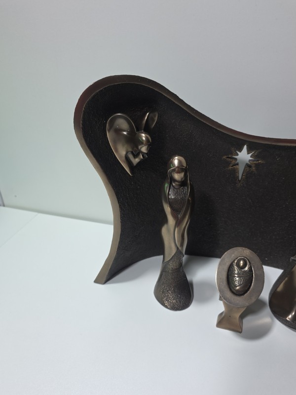 Genesis Nativity Set Modern Abstract Holy Family Sculpture w/ Box – Complete gallery