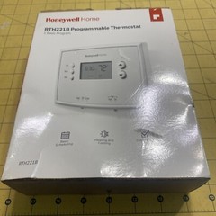Honeywell 1-Week Programmable Thermostat (RTH221B1039)
