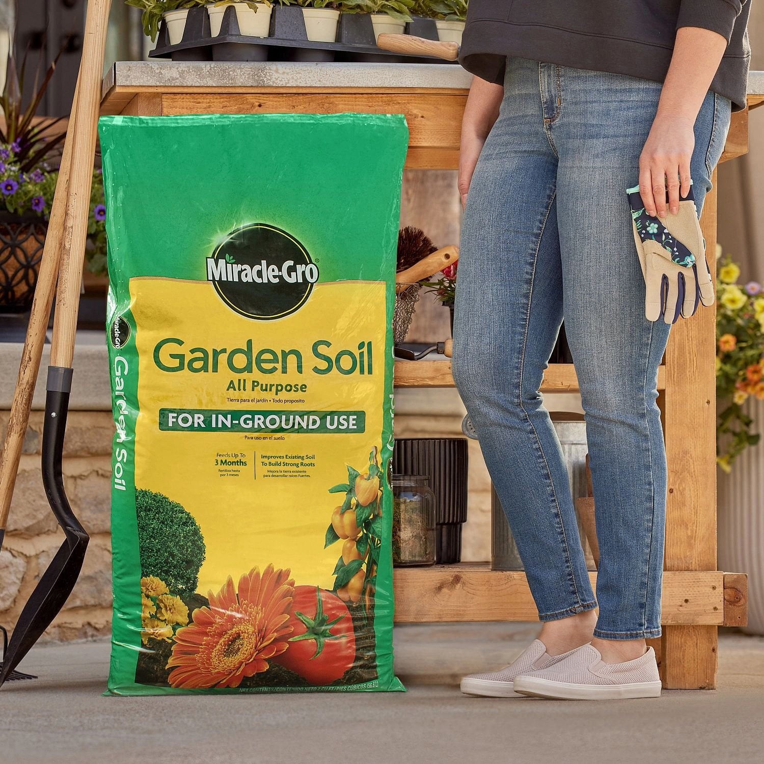 Miracle-Gro Garden Soil All Purpose, For In-Ground Use, 2 Cubic Feet gallery