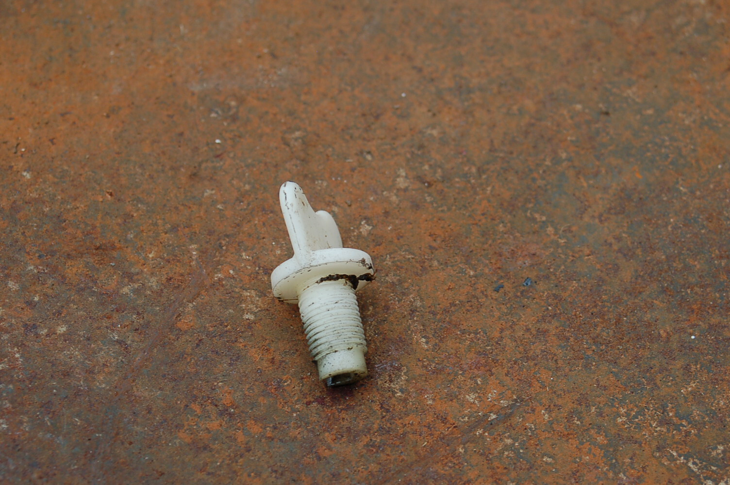 Honda HT3813 4514 Tractor Engine Radiator Petcock Drain Valve 19011-PA0-004 gallery