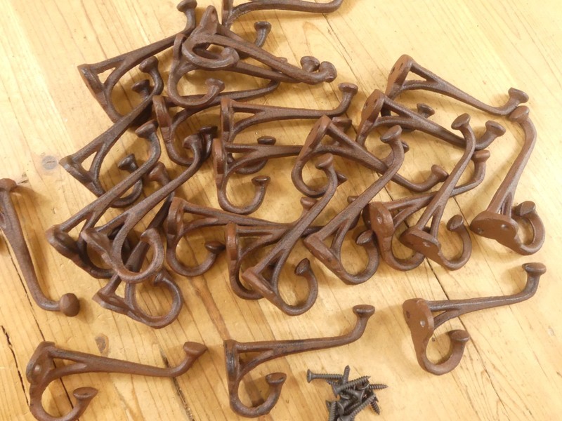 20 Rustic Cast Iron Coat Hat Wall Hooks Restore School Farm Towel Bath Kitchen gallery
