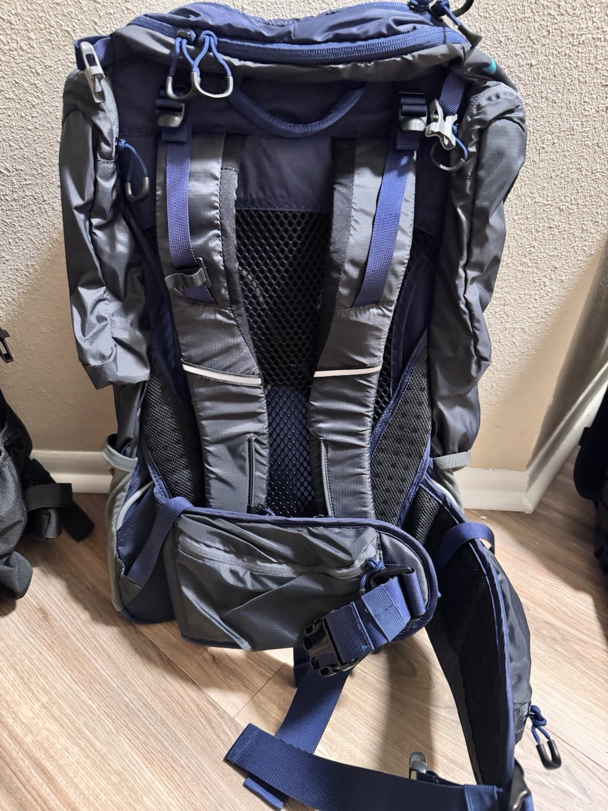 New.  Alpine Elite by Timber Ridge 40L Hiking Pack 4