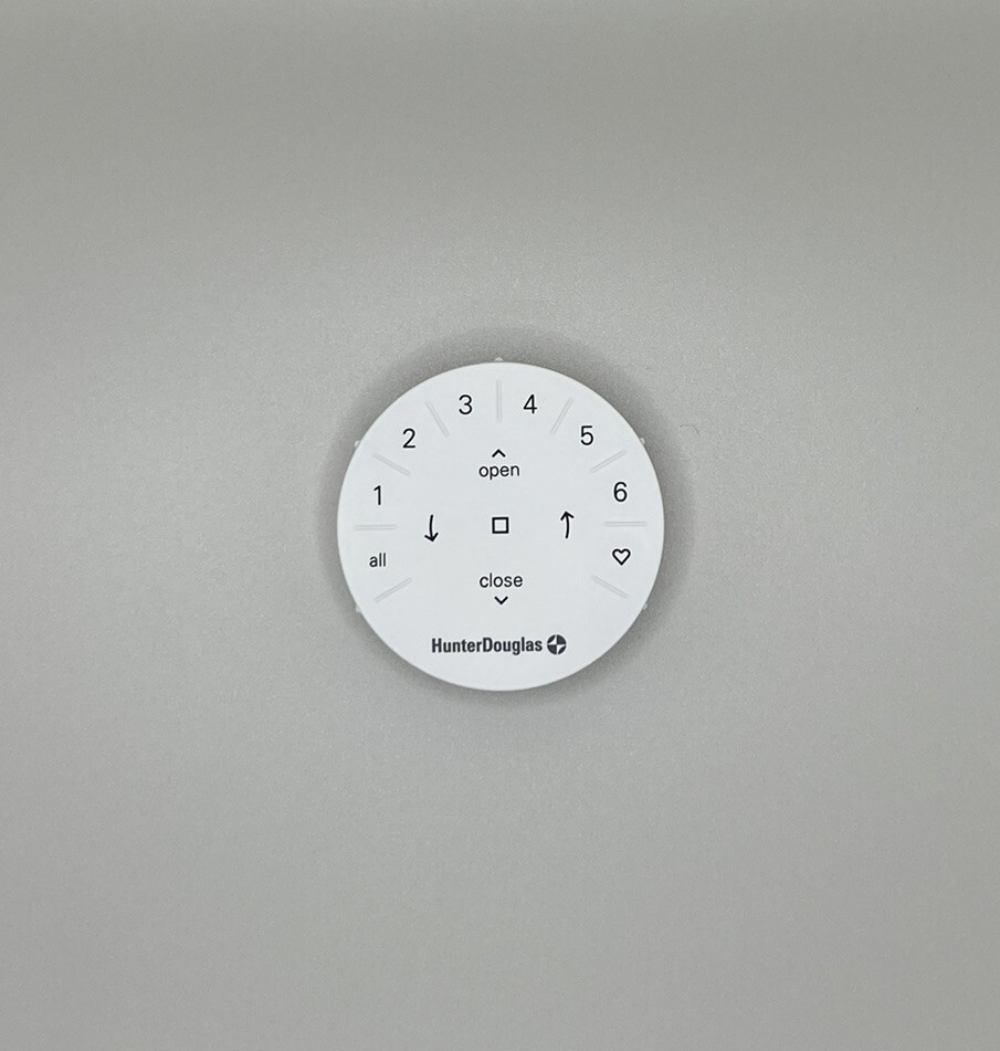 Powerview Gen 3 NEW (SEE DETAILS) Hunter Douglas Pebble White Remote Only gallery