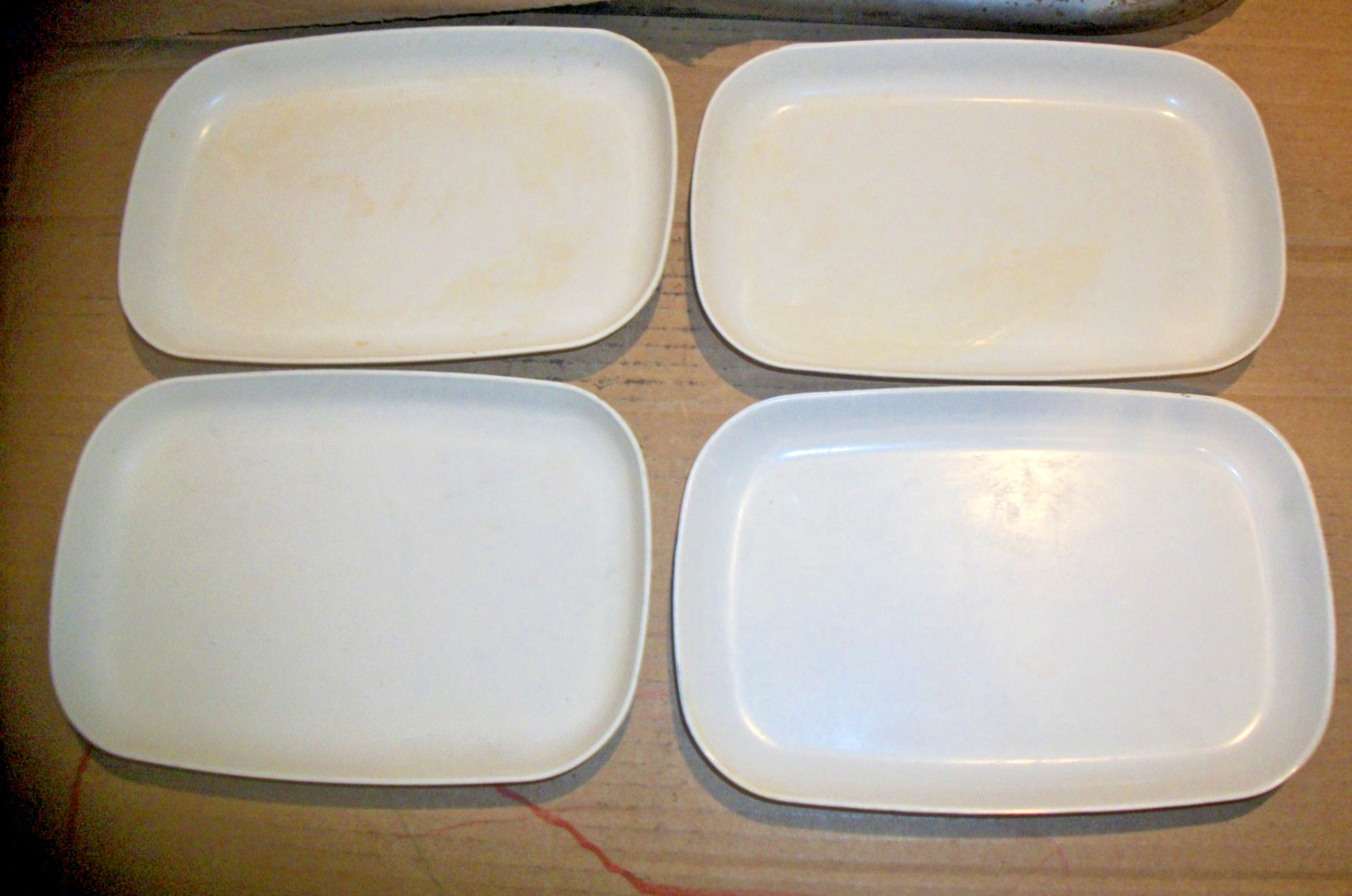 4 Vintage Anchor Hocking Microwave Plates/Trays #452 Hi-Heat 8" X 5" gallery