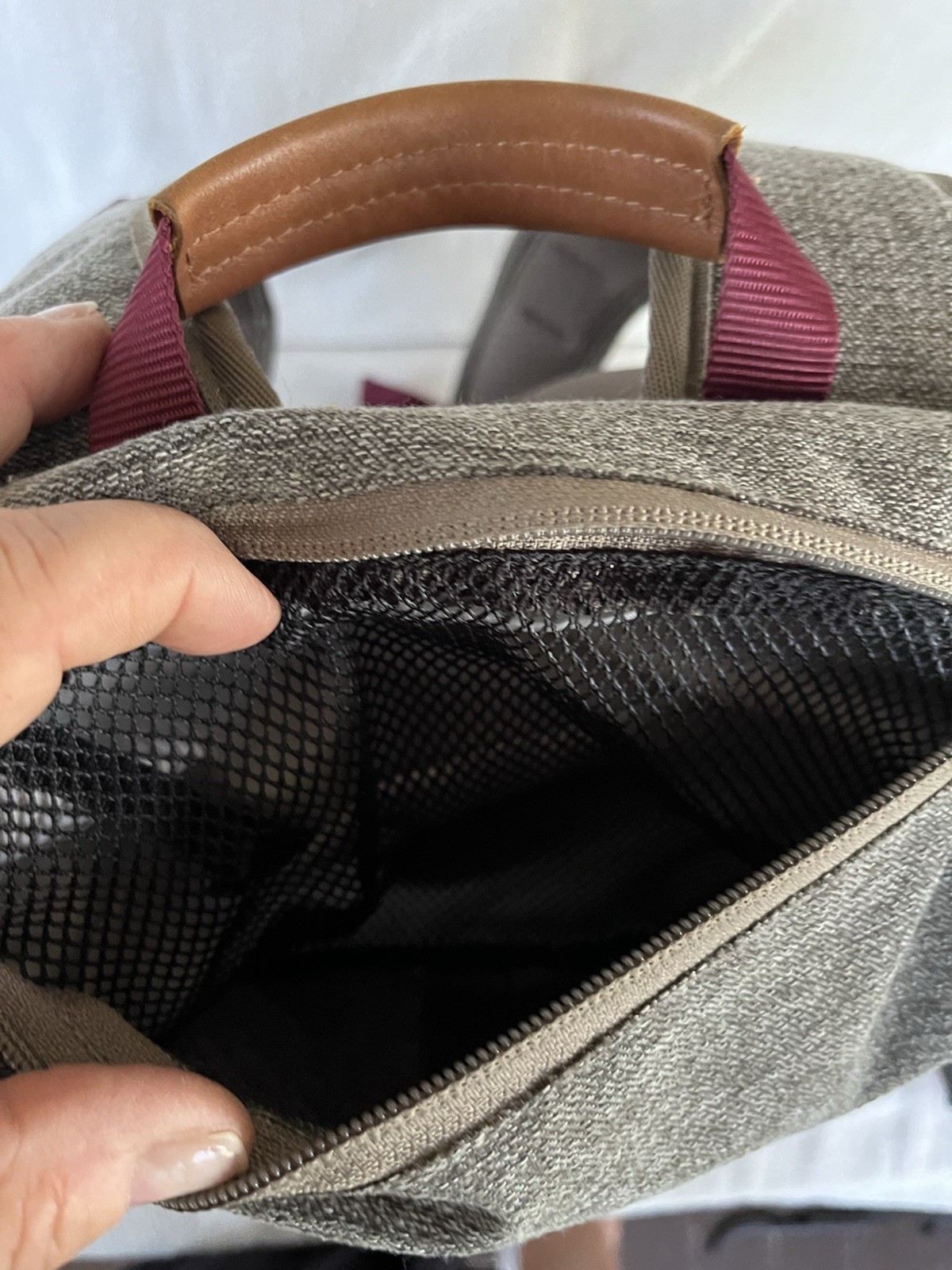 Eddie Bauer Bygone 25L Front Load Backpack READ 2