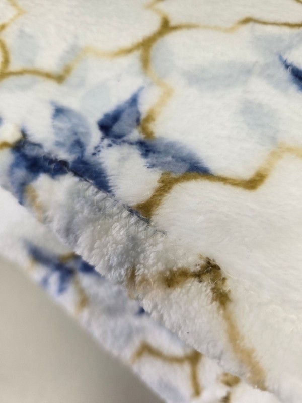 Floral Printed Soft Plush Throw Blanket 60" X 70" White Blue Gold EXCELLENT gallery