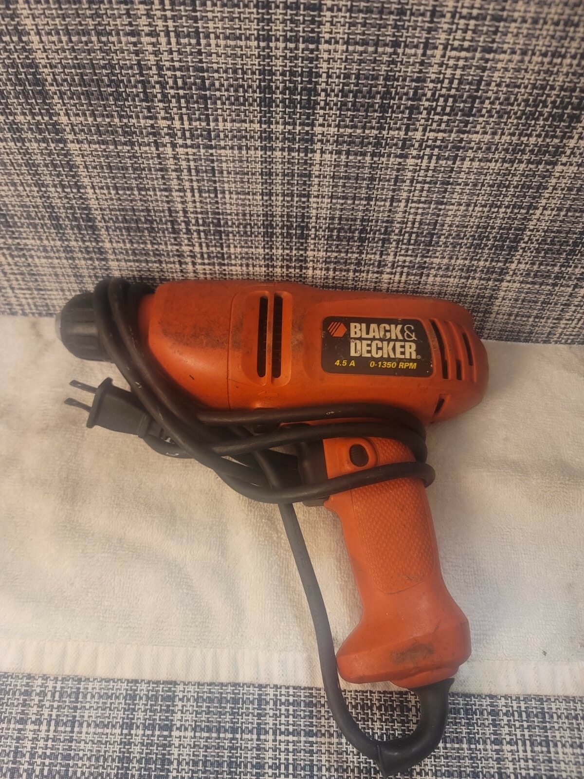 BLACK/DECKER 4.5AMP 3/8" KEYLESS Electric 120V DRILL or Screwdriver used Orange  gallery
