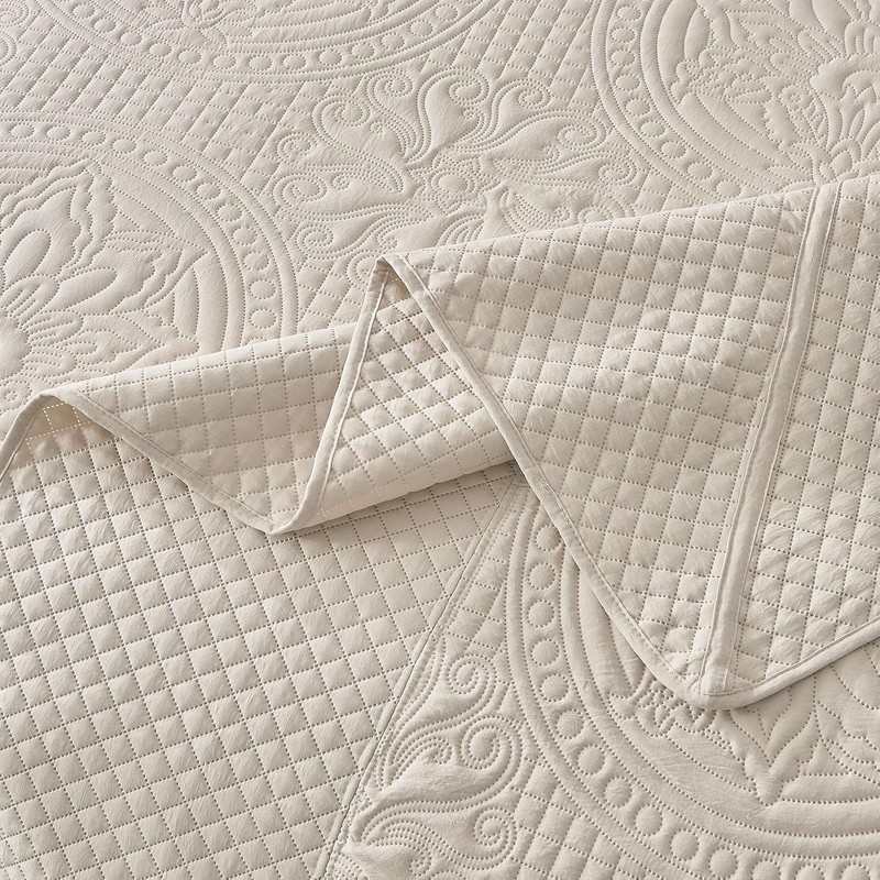 Oversized King Bedspread 132x 120, Extra Wide Alaska King Bedspread, 3 Piece ... gallery