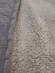 UGG Sample Standard 20″x26″ Zip Pillow Cover Sham Sherpa & Quilted Grayish Brown