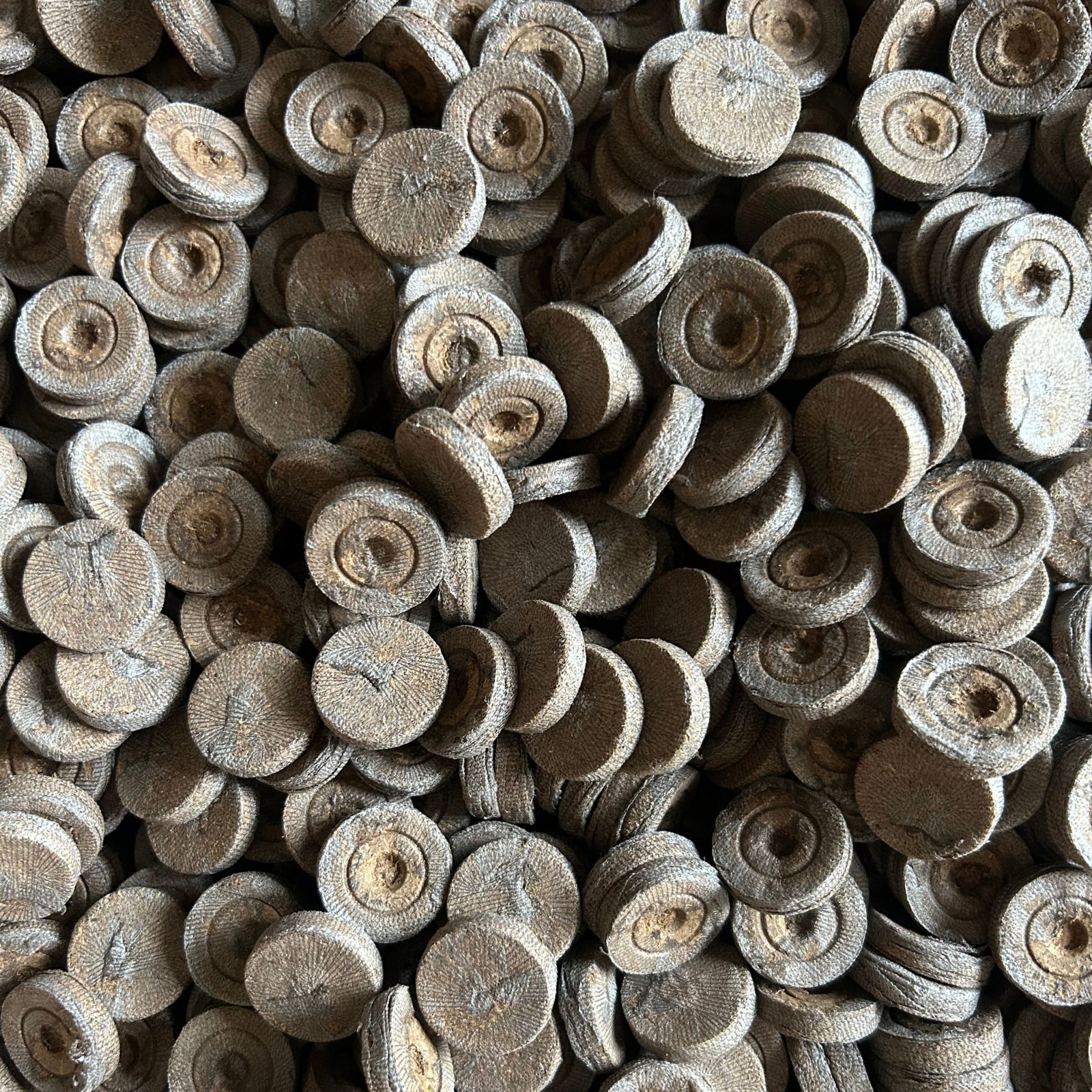 Jiffy Peat Pellets 25mm Seed Starting Pods Choose 10 25 50 100 Pack Seed Starter gallery
