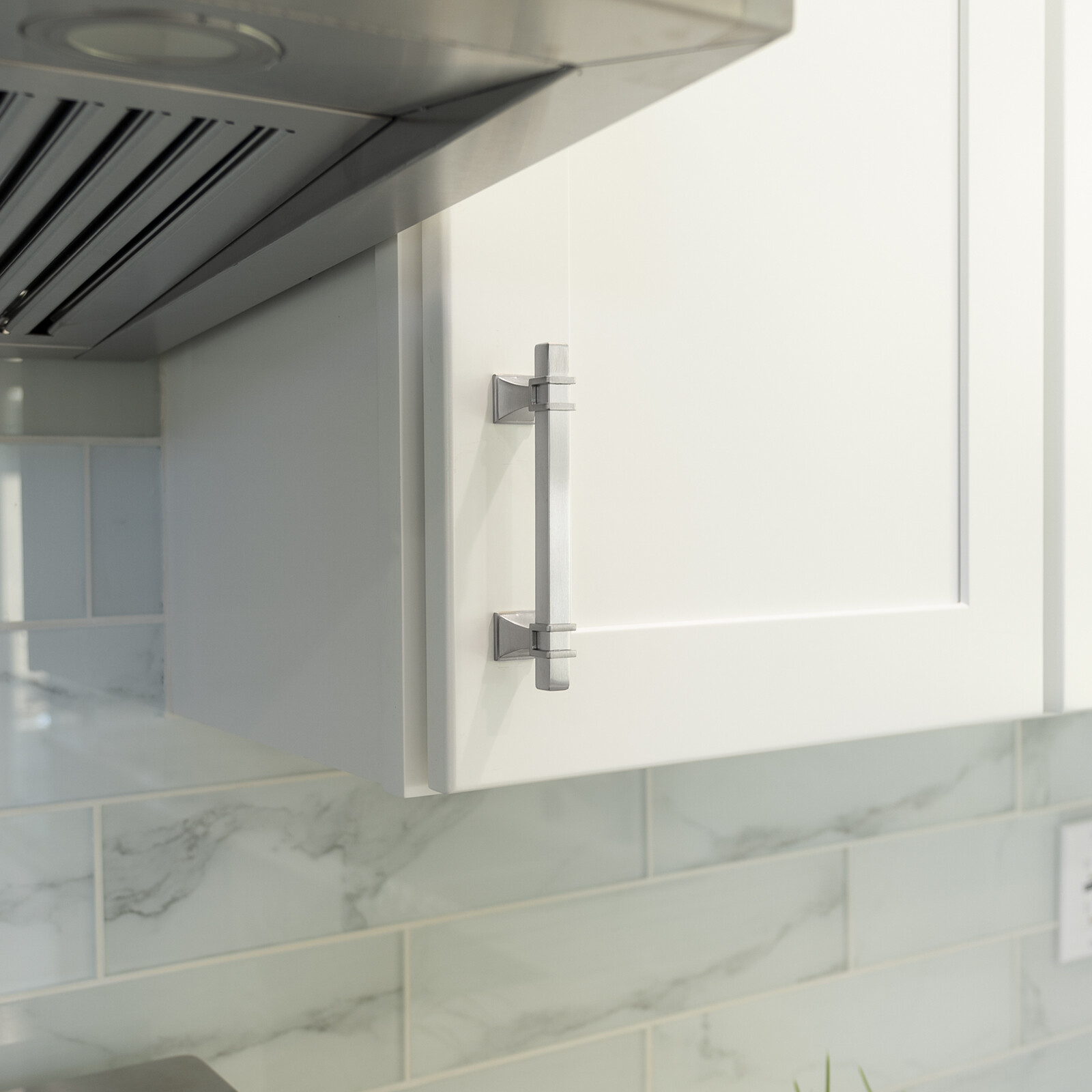 Brushed Nickel Traditional Kitchen Cabinet Handles Pulls Knobs Stainless Steel gallery
