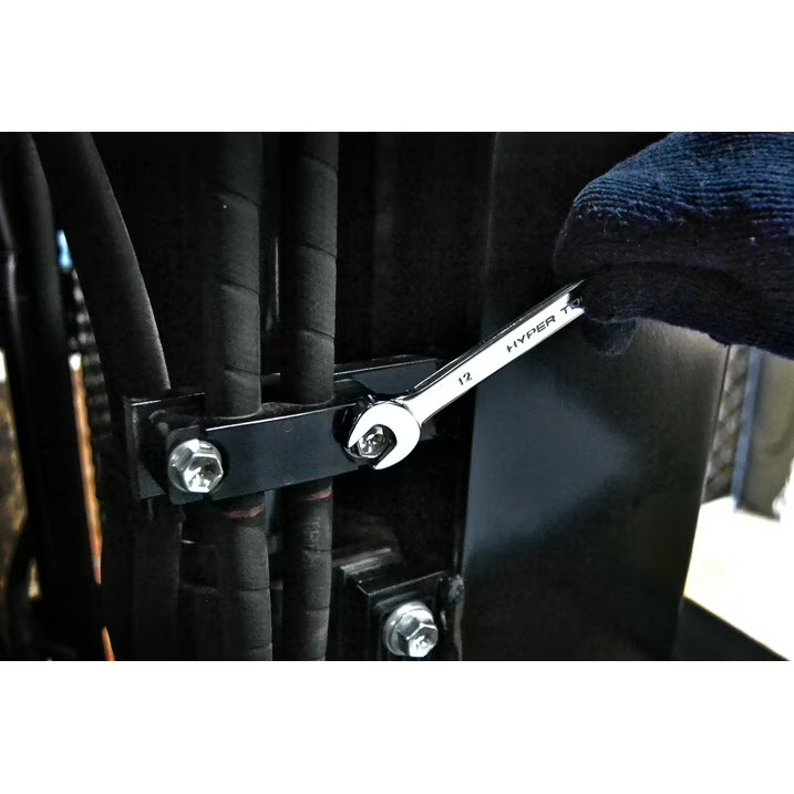 32-Piece Wrench Set, Combination Tools, Metric and SAE Sizes Included NEW gallery