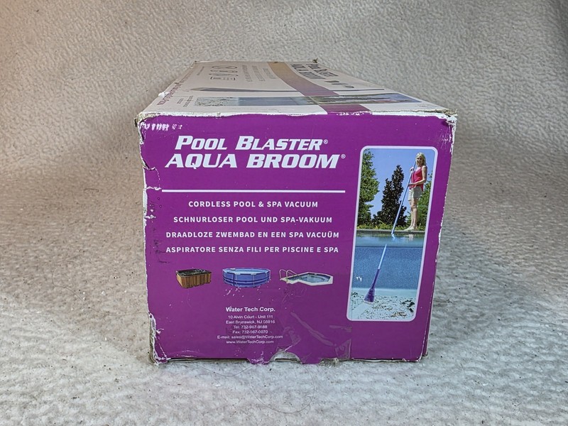 Water Tech Pool Blaster Aqua Broom Handheld Battery Operated Spa & Pool Vacuum gallery