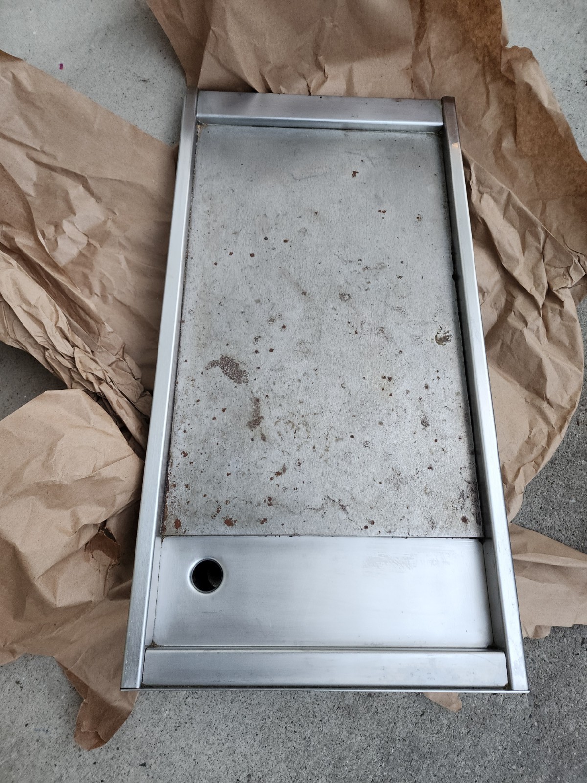 Viking 12″ Griddle Weld Assembly G30010494 From VGRT360-4GSS gallery