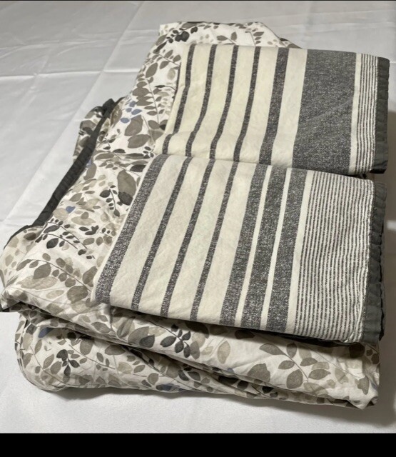 Ralph Lauren Devon Stripe Reverses to Floral Duvet Cover w/ Shams NWT $350 King gallery