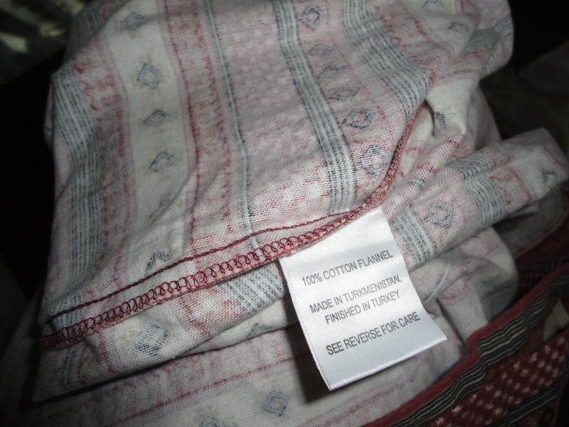 MERVYN'S FLANNEL AZTEC MAROON BLACK TAN (2) STANDARD PILLOWCASES 19X28 gallery