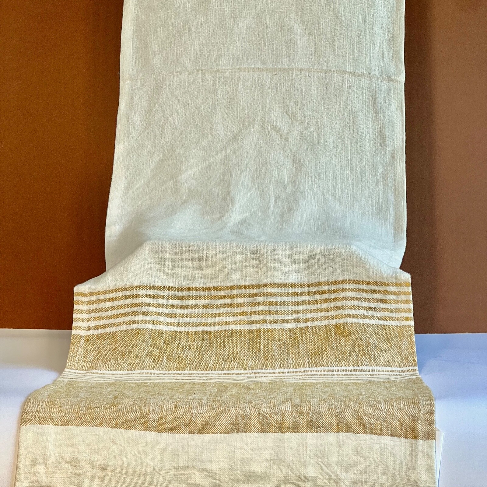 Pure Luxury Linen Table Runner 16 x 77 Inches 100% Linen NWOT gallery