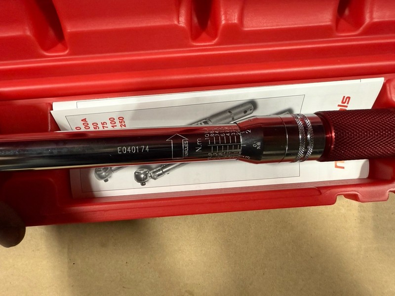 Mac Tools 3/8" Drive Flex Round-Head Micro-Adjustable Torque Wrench 5-75 FT-LBS gallery