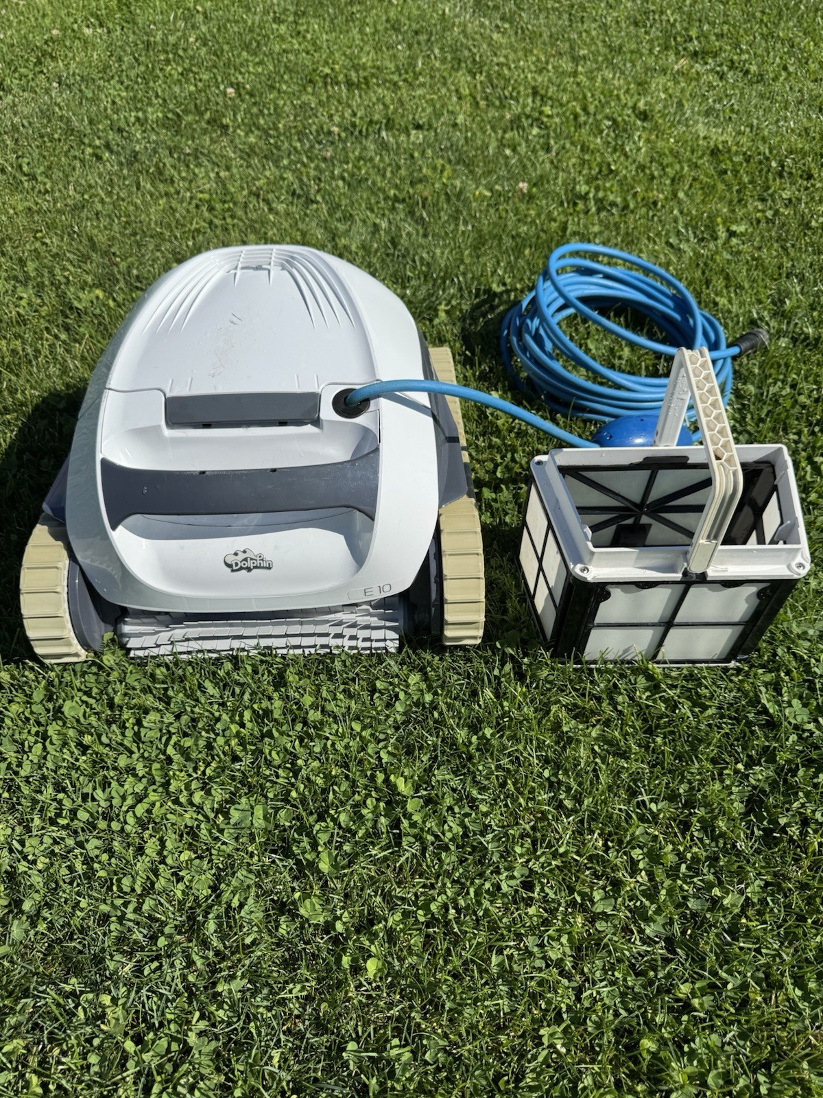 Maytronics Dolphin E10 Above Ground Pool Cleaner (USED) gallery