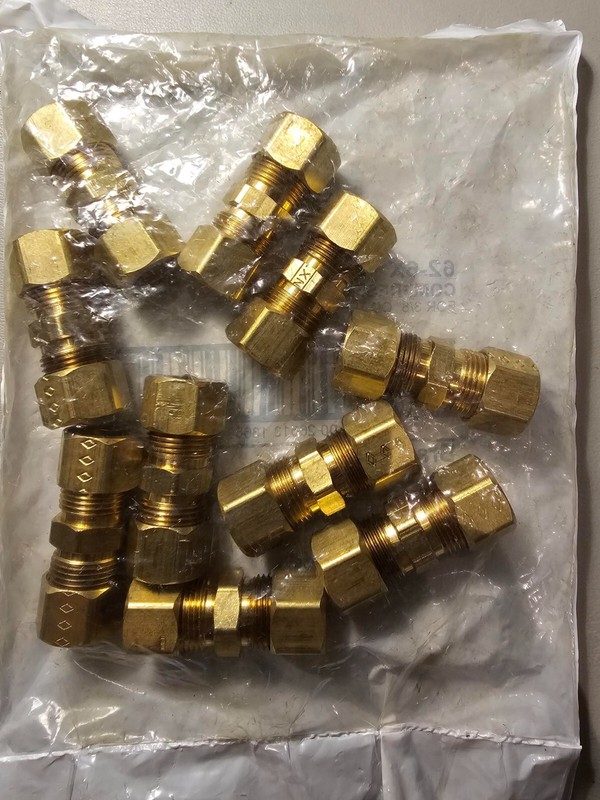 Brasscraft 62-6X Compression Union for 3/8" OD Tube (10pack) gallery